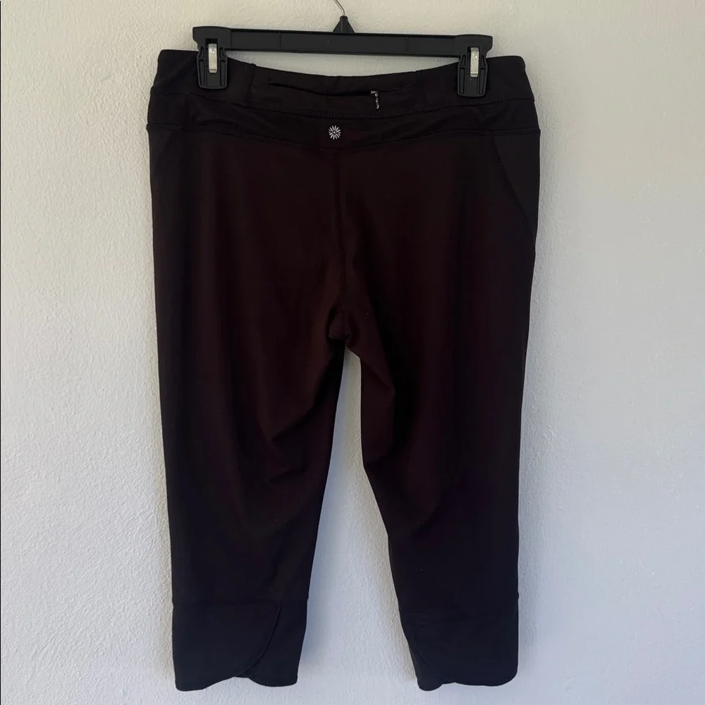 Tangerine black white stripe crop length mid rise workout leggings size medium
